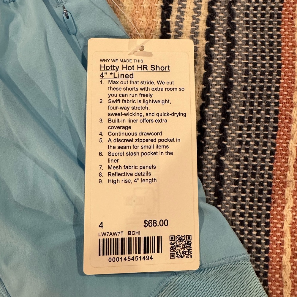 lululemon Hotty Hot Shorts 4”